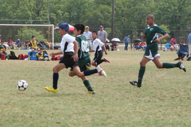 2011/04(April)/soccer/640x480_2011-04-30-Soccer Tournament-151.JPG